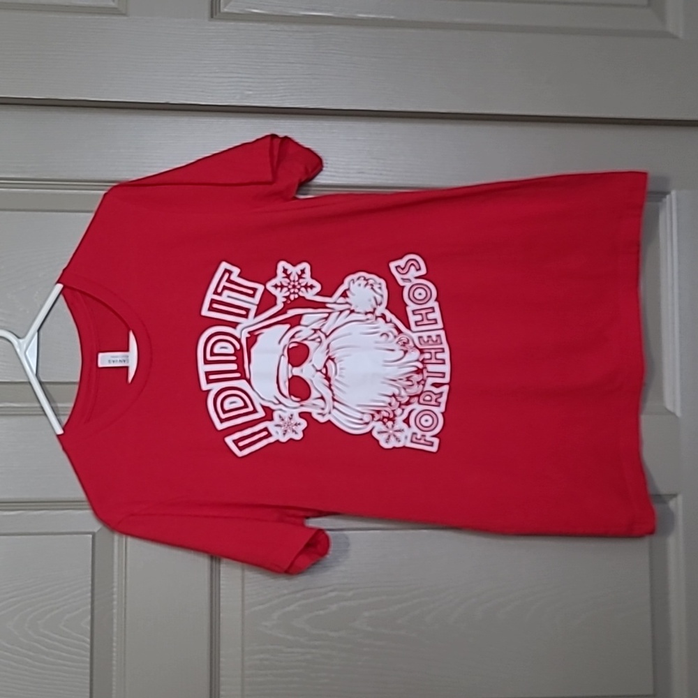 Bella canvas I did it for the ho's graphic santa t shirt size medium